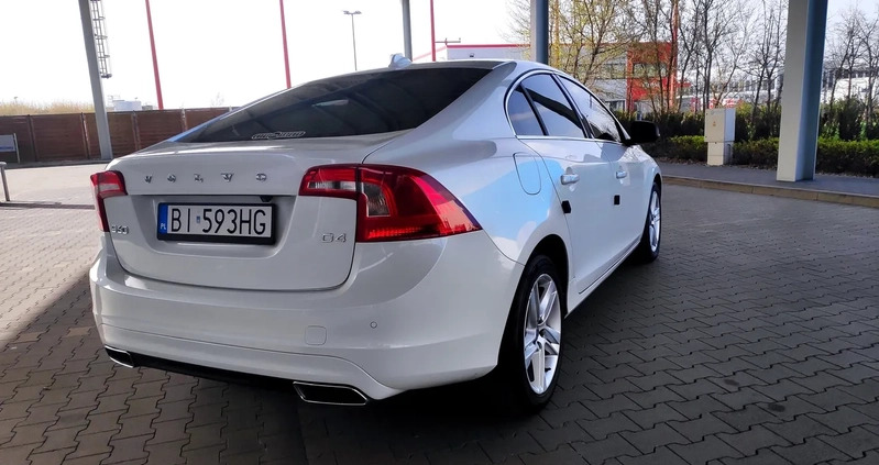 Volvo S60 cena 63345 przebieg: 240000, rok produkcji 2015 z Warszawa małe 466